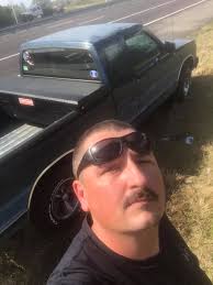 Sold the truck and the new truck came with a turn over ball. No longer need  it. In good condition and comes with the pins. Located in Oxford