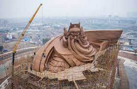 There are many temples which are dedicated to guan the god of war throughout many. China S Massive 1 320 Ton God Of War Statue Is 190 Feet Tall Buzznick