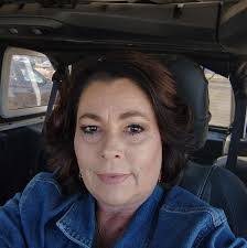 Heather Raburn's Instagram, Twitter & Facebook