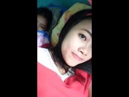 Untuk lihat foto bugilnya klik gambarnya. Baru Dimasukin Ehh Buru Buru Dicabut Gara Teman Datang Jadi Halu Deh Facebook Live Siaran Youtube
