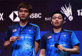 Aaron chia teng fong (born 24 february 1997) is a malaysian badminton player.1 he was part of the malaysia talent team, and has joined the national team since 2015.2 he represented malaysia in the 2018 thomas cup. Aaron Chia Soh Wooi Yik Must Use All England Defeat As Motivation Badmintonplanet Com