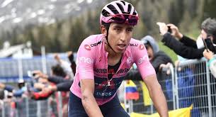 Egan bernal leads the giro d'italia ahead of damiano caruso and hugh carthy. Bs8jequn Pcw7m