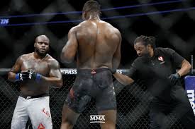 Derrick lewis discusses his ufc 226 win over francis ngannou, his disappointment with the fight, his back issues, and much. Fightweets Just How Bad Was Francis Ngannou Vs Derrick Lewis Mma Fighting