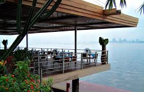 Restaurant Mamiwata Au Bord Du Fleuve Congo