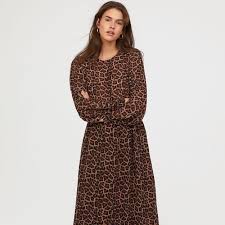 Du coup j'ai commencé sagement en craquant pour une tenue de chez h&m. Arbre Sophistique Force Www H M Fr Soldes Grattoir Gazeux Calculatrice