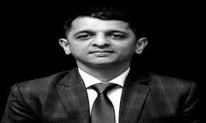 Aman Desai's Instagram, Twitter & Facebook