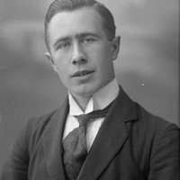 04-00530 Charles Lindbergh c. 1927