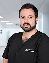 Dr. FAUSTO RAYMOND LEÓN VELÁSCO