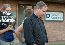 Inaugural prayer vigil kicks off 40 Days for Life fall campaign -