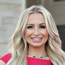 Dana Westbrook's Instagram, Twitter & Facebook