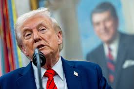 Jim Schiro, Former Zurich CEO, Goldman Director, Dies at 68