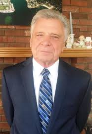 The Newport School Committee elected James Dring as the new chair in a 5-1  vote