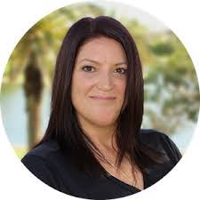 Kendra Gray's Instagram, Twitter & Facebook