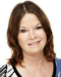 Pamela Hart's Instagram, Twitter & Facebook