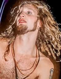 When Layne tried out for the band SLEZE🤘 "He had a great sounding voice,  he was cool, he could sing