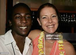 18 Photos & High Res Pictures