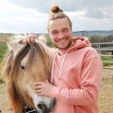 Mit diesen berliner kissen sollen ausgebremst werden. Bauer Sucht Frau Rtl Bricht Er Vorjahresrekord Kandidat Bjorn Verdreht Frauen Bereits Den Kopf Tv