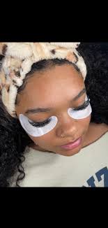 Any places where I can get my eyebrows threaded and a brow lamination for  an affordable price?