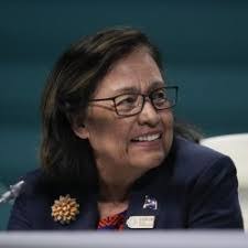 Bertha Dube's Instagram, Twitter & Facebook