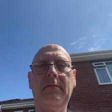 I live in Haarlem Holland my name is Loek and I'm 73