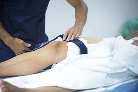 Femoral shaft fractures can also result in major physical impairment due to potential fracture shortening, malalignment, or prolonged immobilization of the diagnosis and management of midshaft femur fractures in adults will be reviewed here. Fracture Du Massif Trochanterien Intervention Sur Les Traumatologies Ortho7