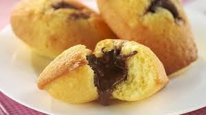 Madeleines Au Coeur Chocolate Recette Recette Madeleine Alimentation Nutella