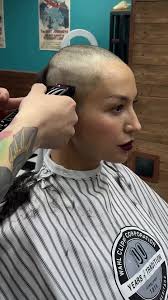 Jonaspavek Cut Buzzcit