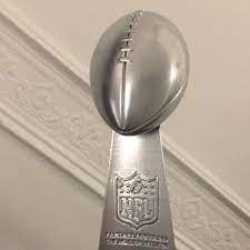 Vince lombardi trophy, super bowl 31, xxxi green bay packers $ 435.00; Download Vince Lombardi Trophy Von Thomas Buseyne