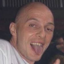 Stream Lee Briscoe music