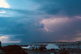 Une entreprise à taille humaine classée parmi les 10 leaders de l'intérim en france, regroupe aujourd'hui plus de 170 agences. La Rochelle Forts Orages Et Pluies Abondantes Prevus Ce Dimanche Et Lundi 11 Mai Par Meteo France Actu La Rochelle