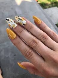 Acrylic powder, liquid, monomer, color powders, nail kit. 30 Ideas To Pull Off Amazing Yellow Acrylic Nails