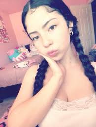 Danielle Schrage (danielleschrage)