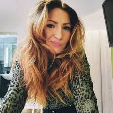 Eva Pinter's Instagram, Twitter & Facebook