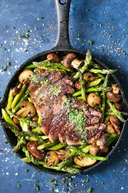 One Pan Steak And Veggies With Garlic Herb Butter Perfectly Seasoned And Cooked Steak With Asparagus And Mushrooms Steak And Mushrooms Dinner Recipes Recipes