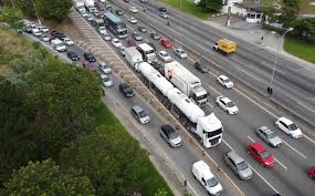 Uma breve resumo da greve dos caminhoneiros. Greve Dos Caminhoneiros Tem Protestos Pontuais E Nao Afeta Transito Pelo Brasil Jovem Pan