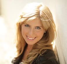 We are thrilled to introduce to you our 1L Representatives (2021-2022)!  This year's 1L Representative cohort comprises 13 students, who each bring  to the table a diverse set of experiences and… |