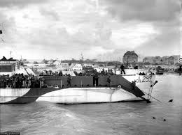 Les canadiens was the original name of the montreal canadiens professional ice hockey team in the national hockey association (nha), as used in the 1910 season. 06 06 1944 09 05 Juno Beach Les Soldats Canadiens Debarques Sur Le Secteur De Plage Mike Red Signalent Que La Situation Est Excellente