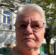 It's a big day today…! Because 28 years ago, I started the incredible  journey of motherhood. And