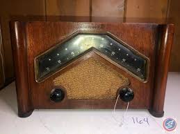 Vintage Zenith Consol Tone Radio Model No 60029 Art Antiques Collectibles Collectibles Radios Phonographs Phones Coll Phonograph Radio Antique Radio