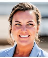 Melissa Ansley's Instagram, Twitter & Facebook