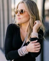 Alexandra Stout's Instagram, Twitter & Facebook