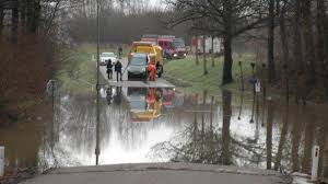 Code oranje voor wateroverlast in limburg. Hoog Maaspeil En Wateroverlast In Zuid Limburg Nrc