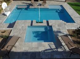 Custom Backyard Swimming Pool Spa With Sun Deck And Built In Table Bench Swimming Pools Backyard Swimming Pools Geometric Pool