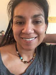 I fidget with necklaces in public