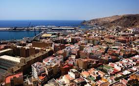 Explore the island's enchanted rivers, marshes and greenways, and embrace the wonders of nature. Datei Almeria Y Puerto Jpg Wikipedia