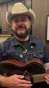 Wade Bowen Who I Am Similar Song