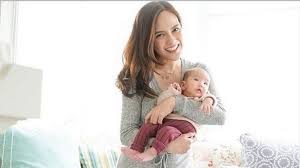 Claire herbowo adalah anak shandy aulia yang selalu mencuri perhatian warganet. Sempat Dibully Anak Shandy Aulia Sudah Bisa Jalan Di Umur 7 Bulan