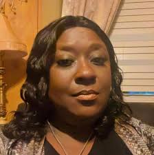 One thing aunties gonna do is pair leopard with their outfit 🥰💁🏾‍♀️