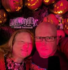 What orange and yellow boot matches Garfield and Odie theme?