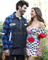 Instant Bollywood On Instagram They Look Perfect Together Agree In 2020 Sara Ali Khan Bollywood Stars Bollywood